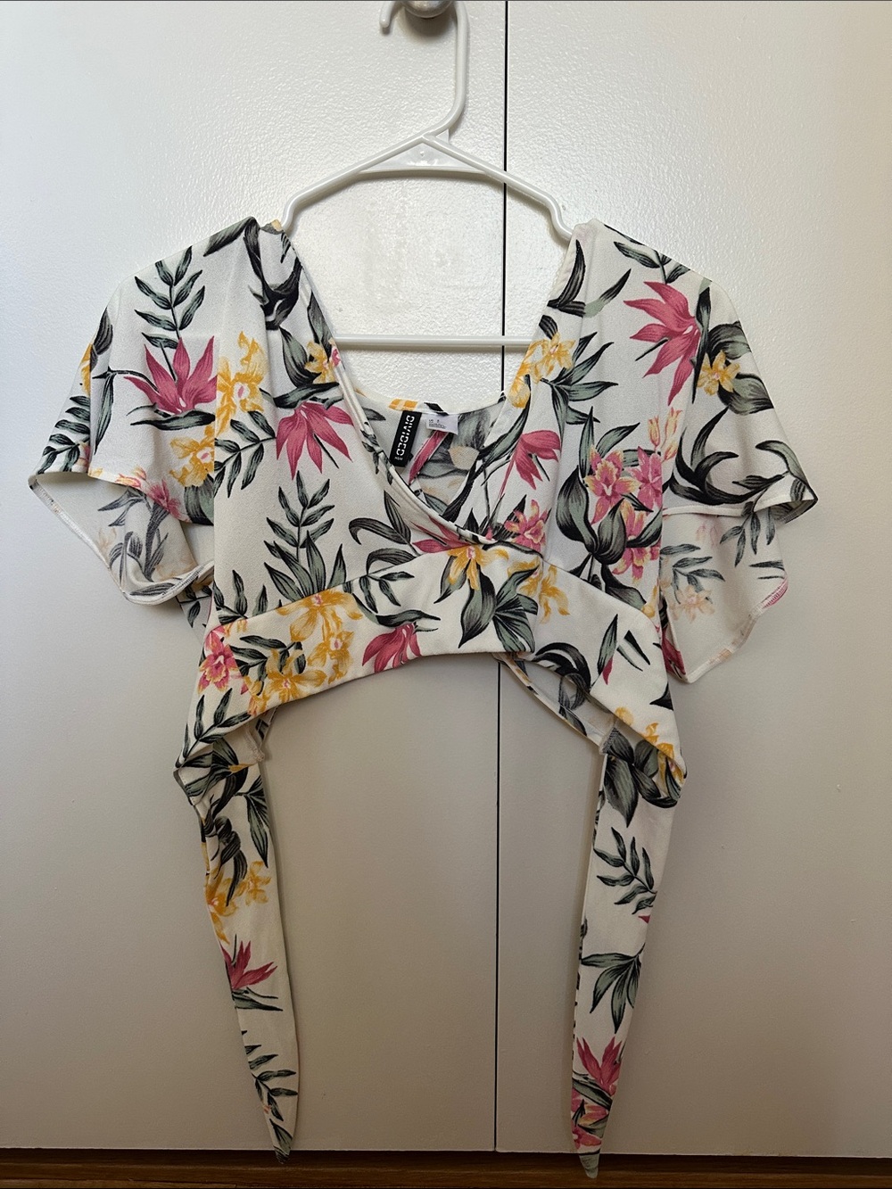 H&M White Floral Tie-Back Crop Top with Pink & Yellow Flowers